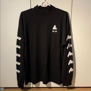 Aritzia TNA long sleeve size M